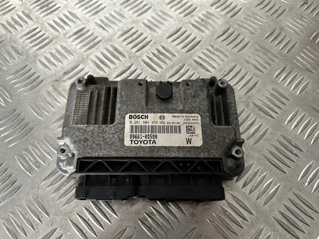 фото №1, Toyota yaris ii блок управления двигателя 89661-0d580