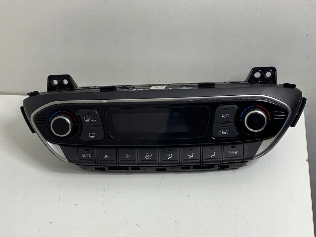 фото №1, Hyundai i30 2019 панель кондиционера