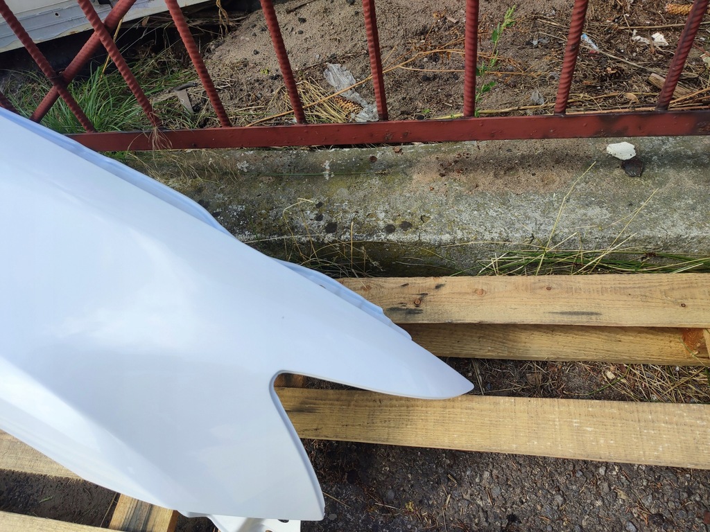 фото №11, Крила правий перед lexus is xe30 04.13-10.20r iii 3 przedlift лак 077