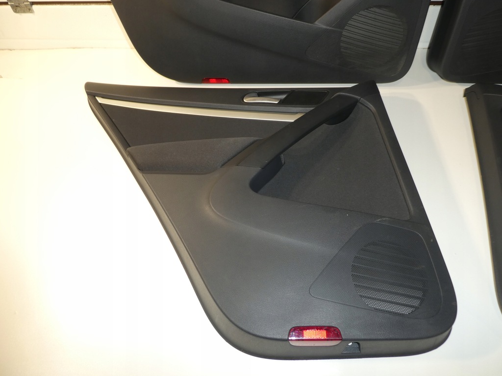 фото №5, Vw tiguan 5n обшивка дверь комплект 5n0