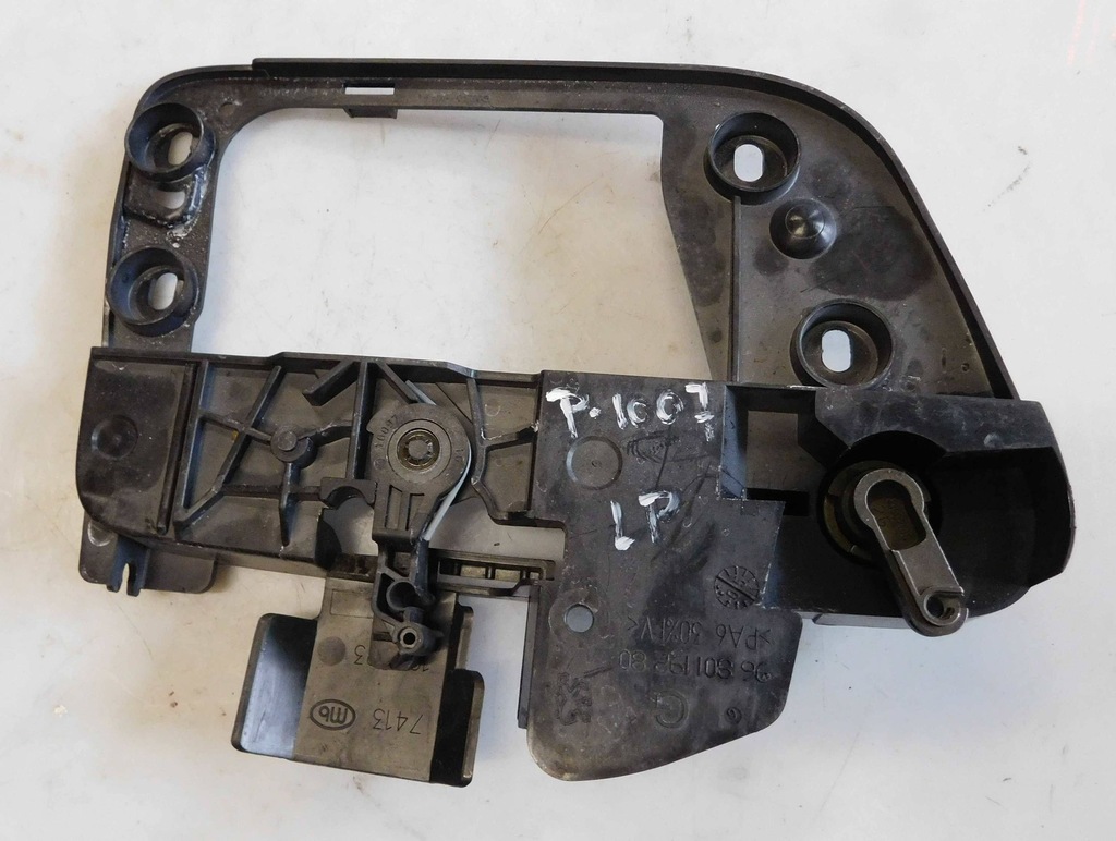 фото №1, Запчасти отделка peugeot 1007 km_ 9680119280 1.4l бензиновый 54kw