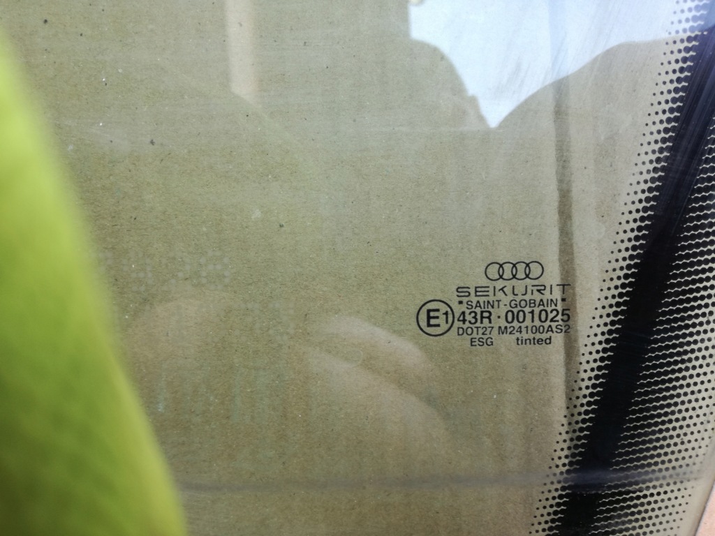 фото №3, Audi a8 d2 скло двері лівий перед