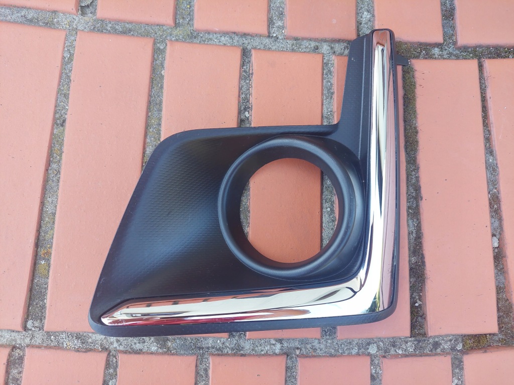 фото №1, Subaru impreza 16- решітка бампер решітка радіатора ліва