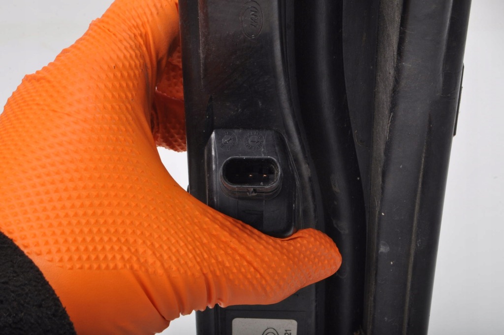 Volvo v40 ii противотуманная фара правый led do движение dziennej правый 31395920 Цена