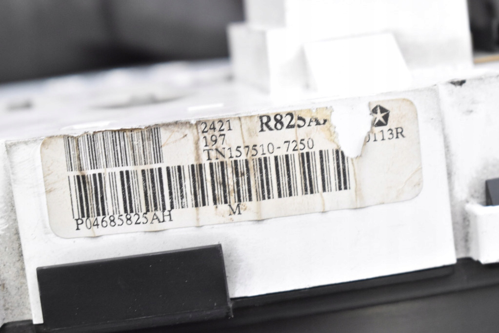 фото №7, Счетчик приборы eu tn157510-7250 chrysler voyager 4 iv 2.5 143 km 01-04