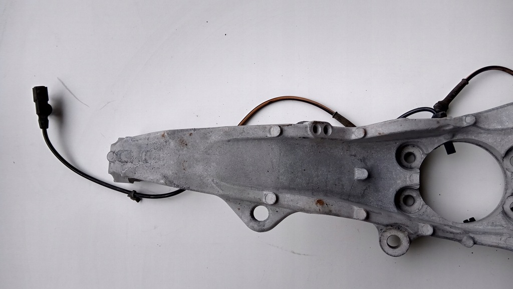 фото №6, Поворотный кулак правая перед infiniti ex30d ex35 ex37 qx50