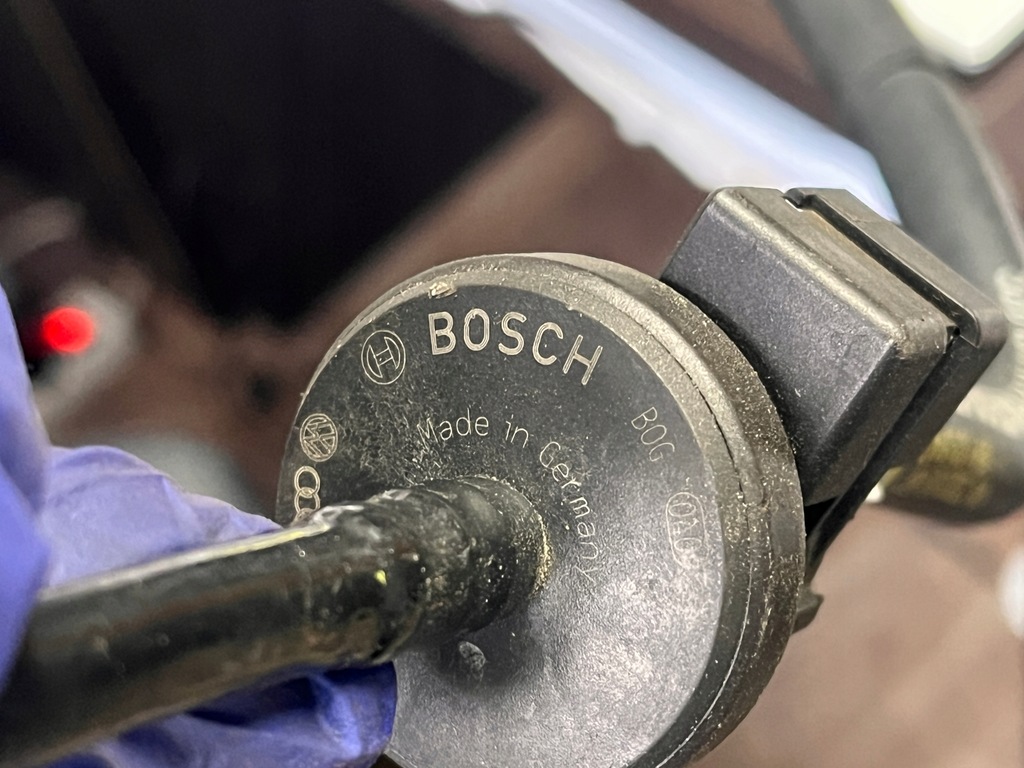 фото №5, Audi a4 b8 шланг вакуумa 06h133514d