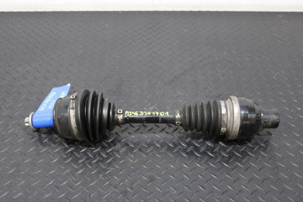 фото №1, Привідний вал półośka правий перед mercedes a-klasa w176 lift amg 4matic a2463301701