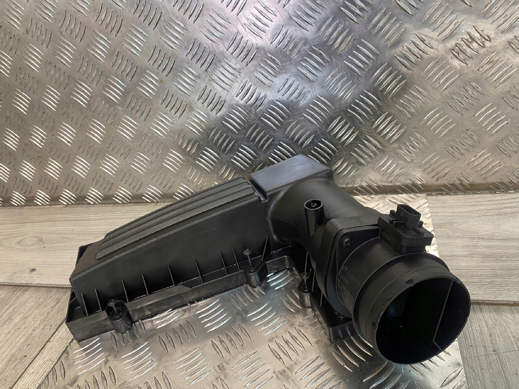 фото №9, Seat alhambra ii 7n van lift 15-20 корпус верхний фильтра воздуха