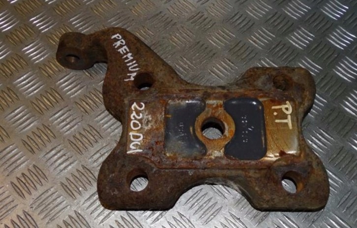 Купить Renault premium i кронштейн pół рессора правый задняя