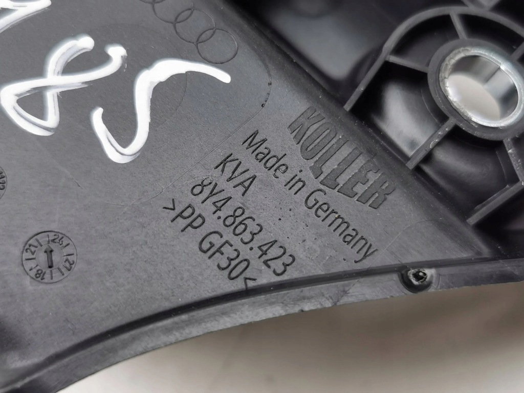 фото №8, Audi a3 8y 2023 комплект кронштейн полиця багажника