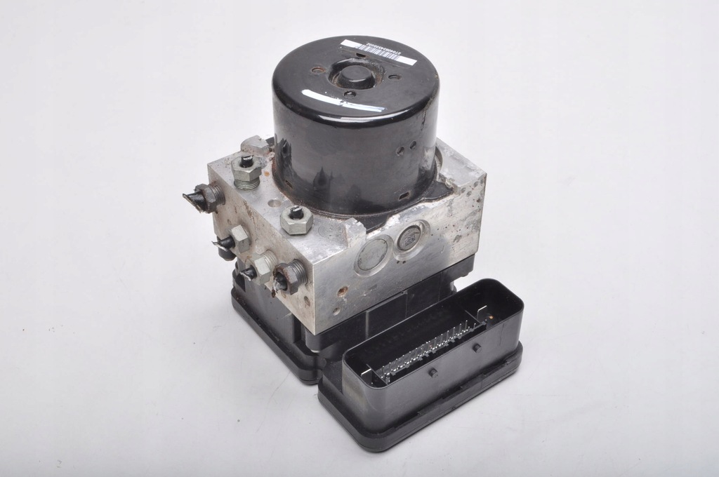 фото №1, Volvo xc60 i s60 ii v60 2.0 d4 насос abs p31400544