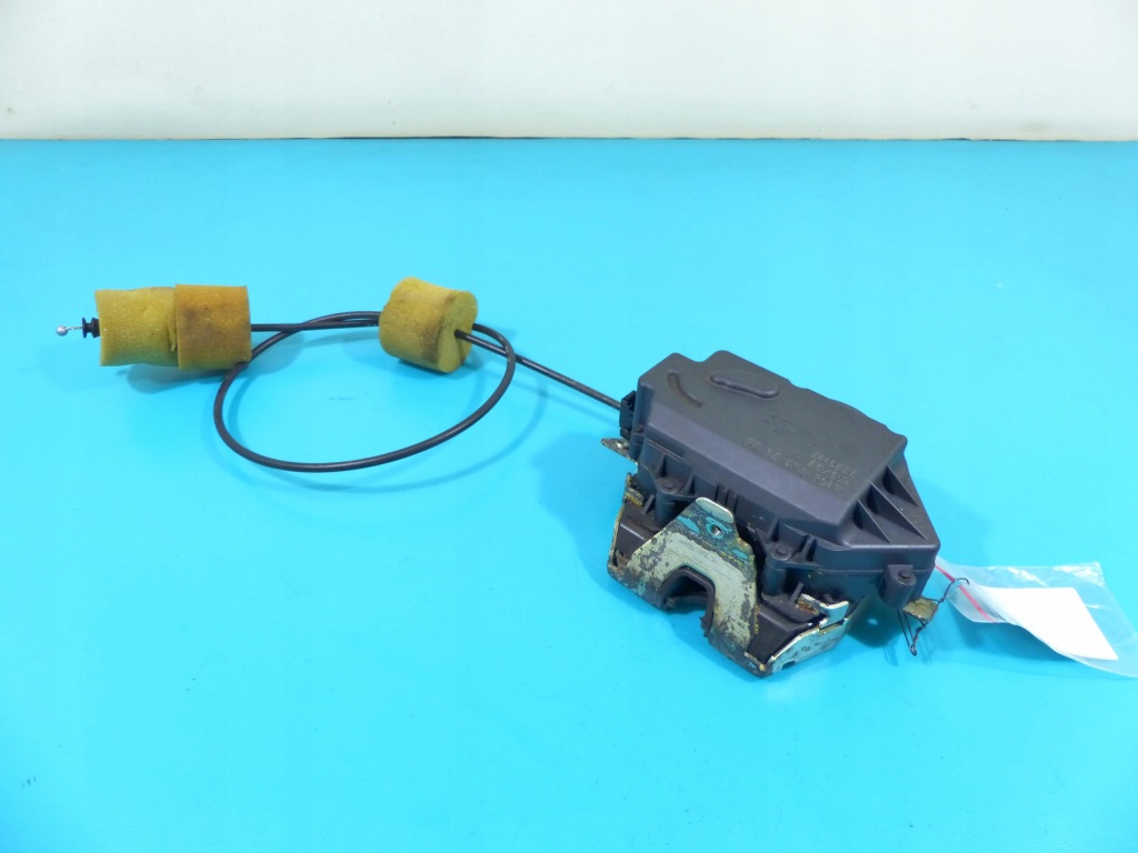 фото №1, Замок крышки задняя a1647400439 mercedes gl i x164