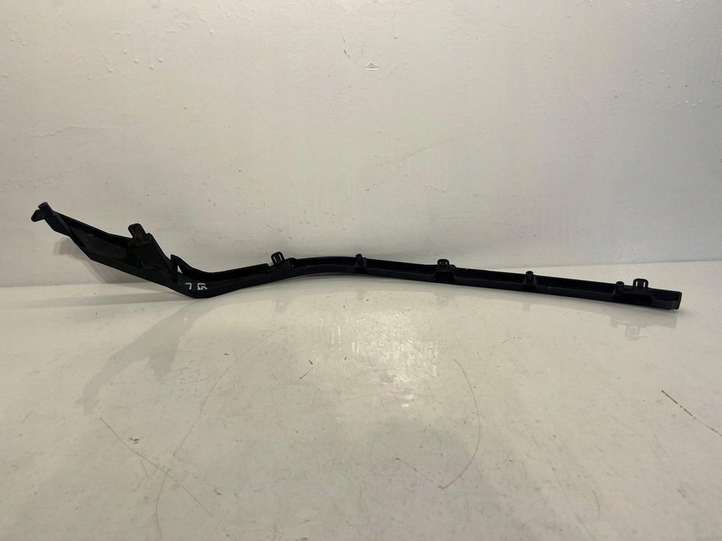 фото №3, Mazda 6 gj молдинг кронштейн решётка правая