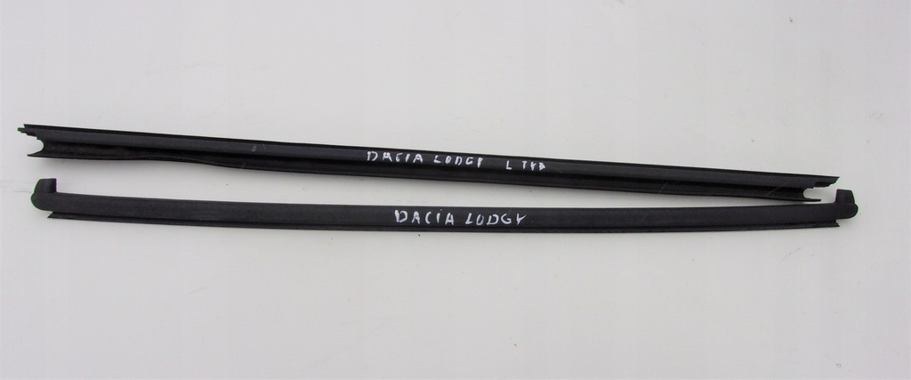 фото №1, Dacia lodgy молдинг ущільнювач лівий задня