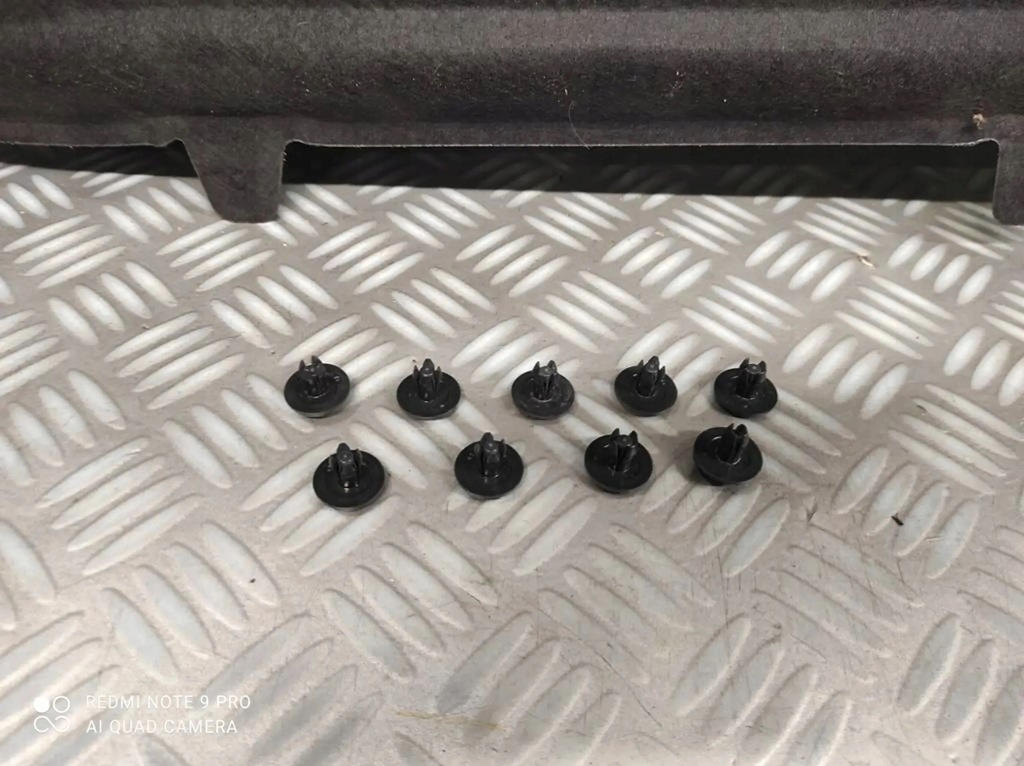 фото №9, Шумоизоляция подкрылок капот + клипсы suzuki vitara iii model od 2015-