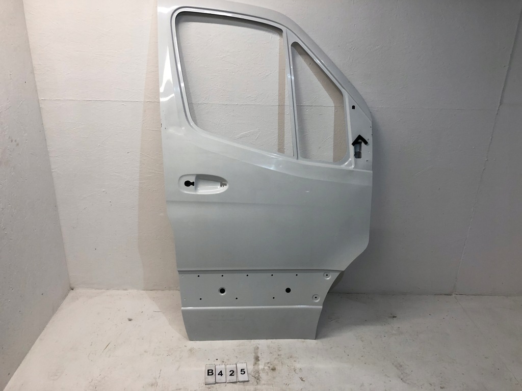 фото №1, Mercedes sprinter 907 910 двері праве
