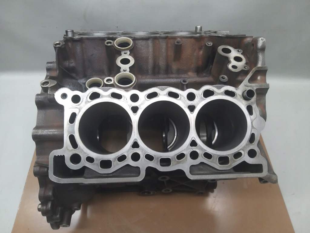 фото №13, Блок двигателя номинал jaguar land 3.0 d 306dt xf x250 xj x351 9x2q-6015-cc