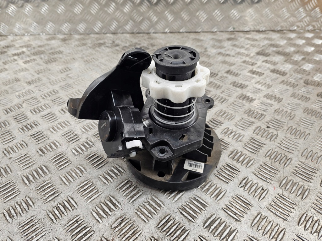 фото №1, Renault clio 4 кронштейн подъемник колеса запасного 8200551279