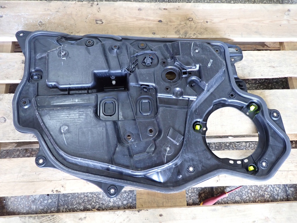 фото №6, Шумоізоляція двері кронштейн підйомника скло правий перед mazda cx-5 ii