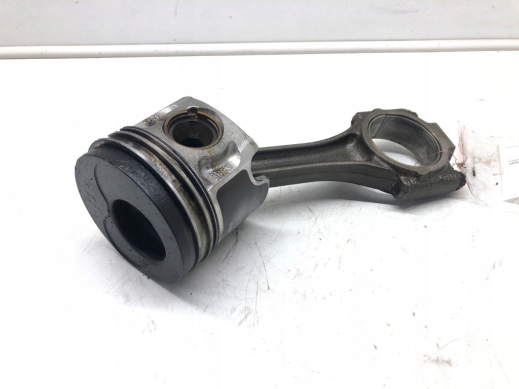 фото №1, Поршень с шатун vw caddy iii 04-15 1.9tdi