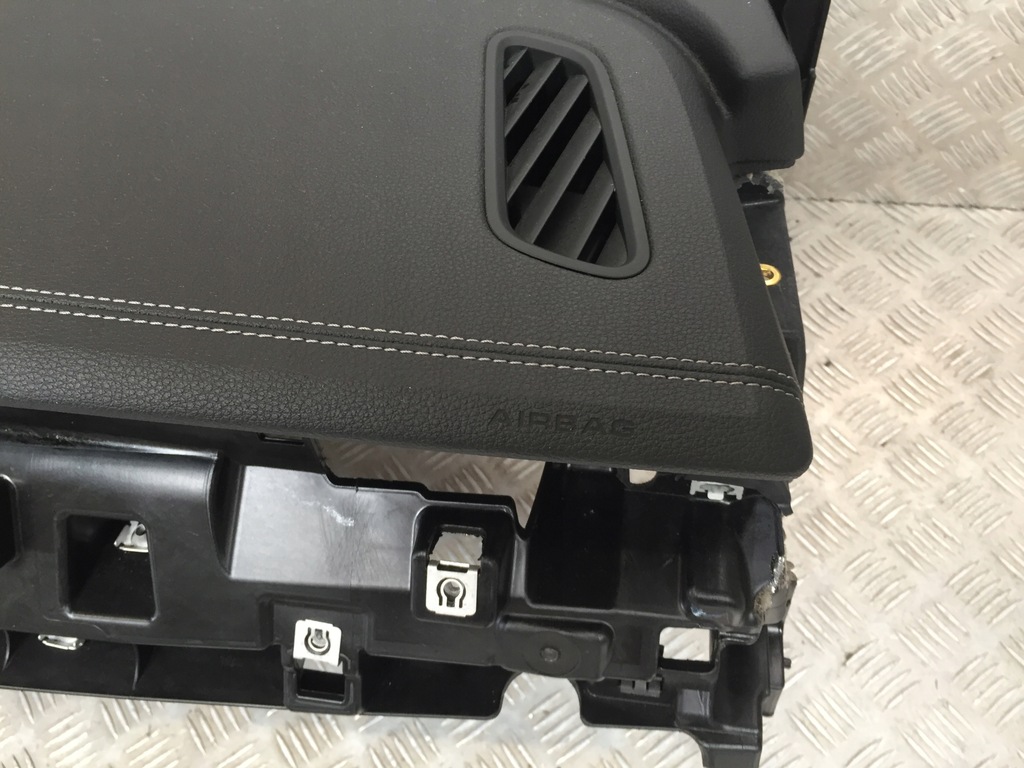 фото №9, Audi q7 4m lift консоль приборная панель приборная панель подушка безопасности ремни кожа orginal