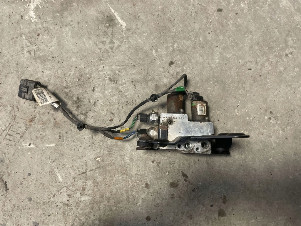 Купить Модуль подвеска mercedes-benz gl x166 a1663201358 бензин 2014