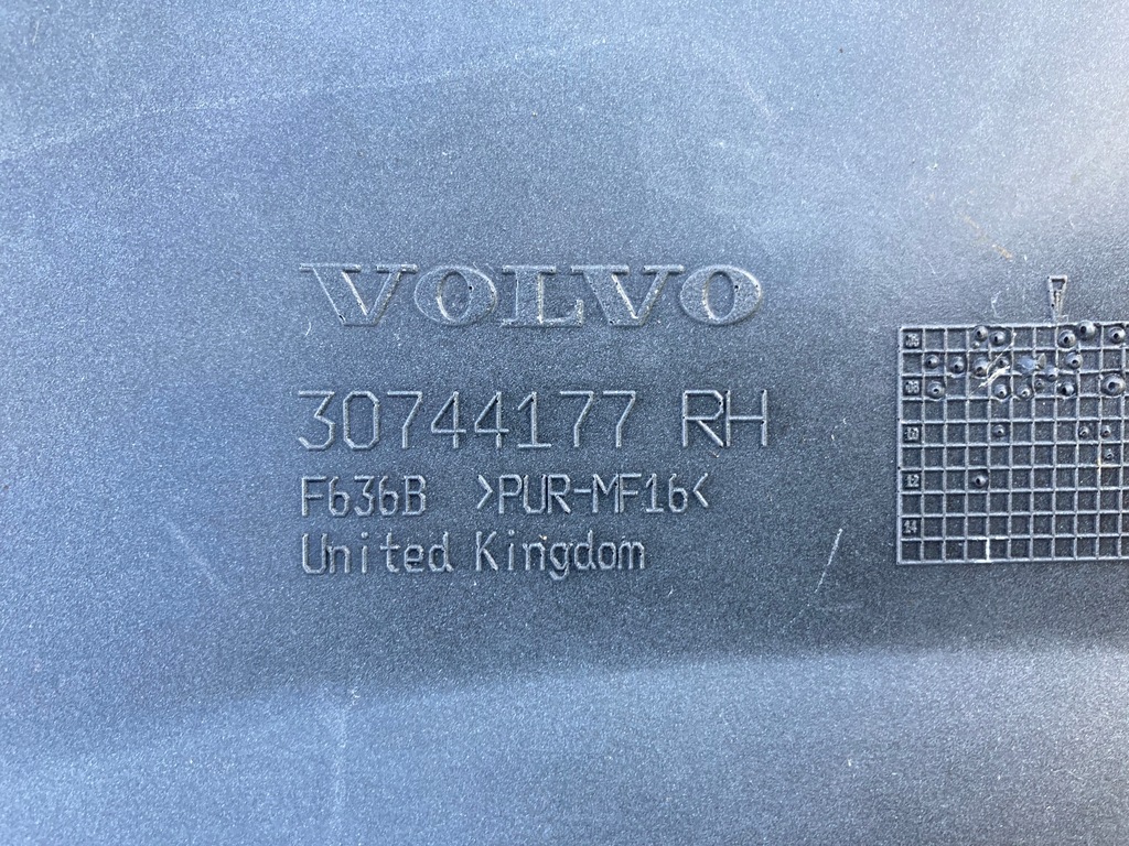 фото №10, Volvo xc90 молдинг задня права