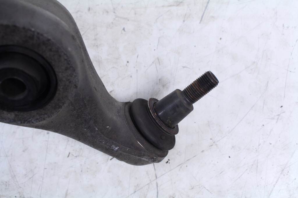 фото №6, Рычаг правый перед vw touareg 7p5 13r.