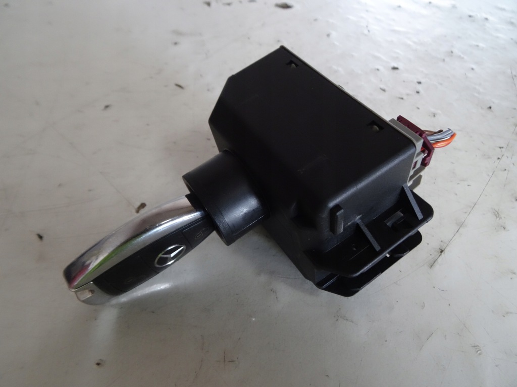 фото №1, Замок запалювання + ключ a2469055501 mercedes w176