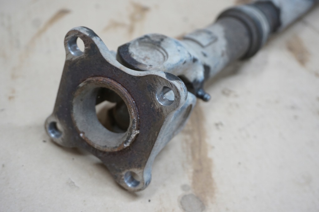 фото №7, Suzuki jimny wał приводной перед передний 1,3 16v 09r