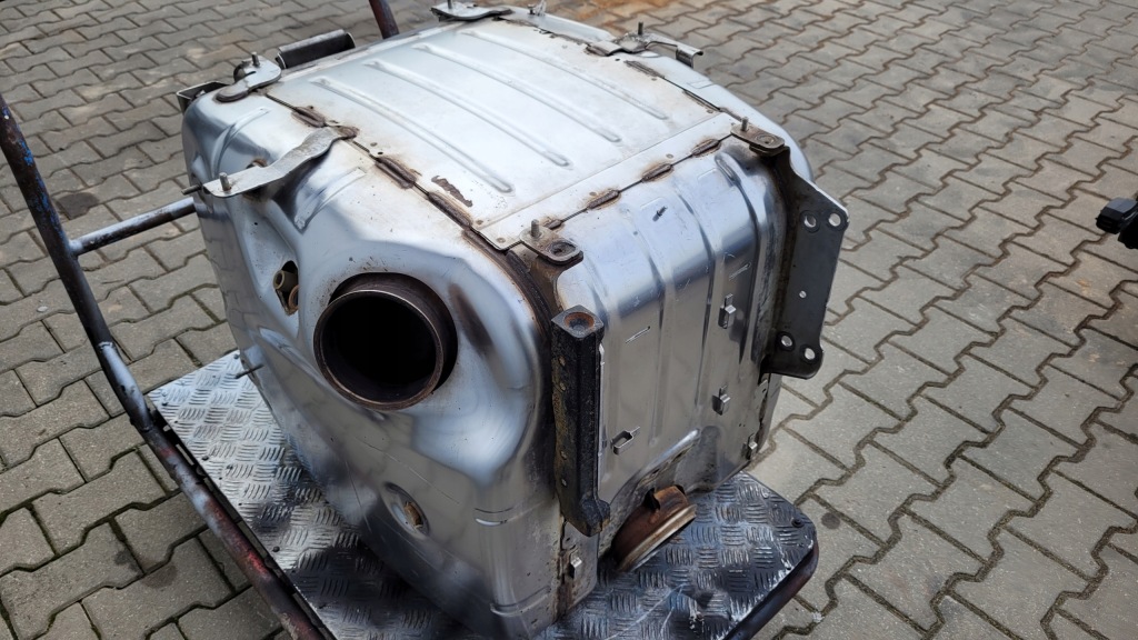 Каталізатор гасник dpf scania euro 6 2359148 2158333 20158096 starszy typ в Україні