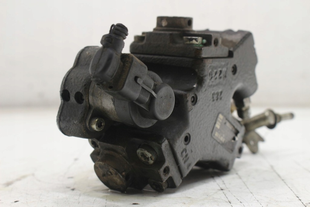 фото №8, Citroen nemo 1.3 cdti насос впрыскная 0445010311