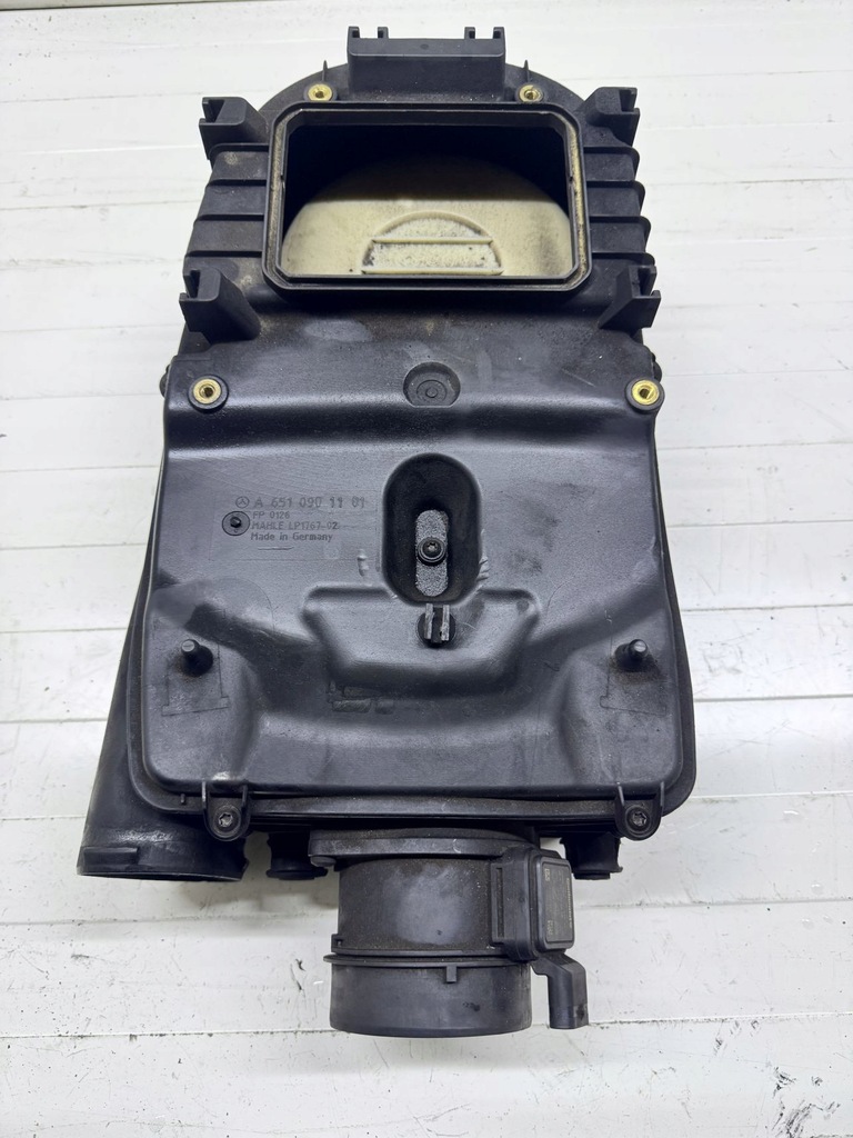 фото №1, Mercedes w204 2.2 cdi корпус фильтра воздуха расходомер a6510901101