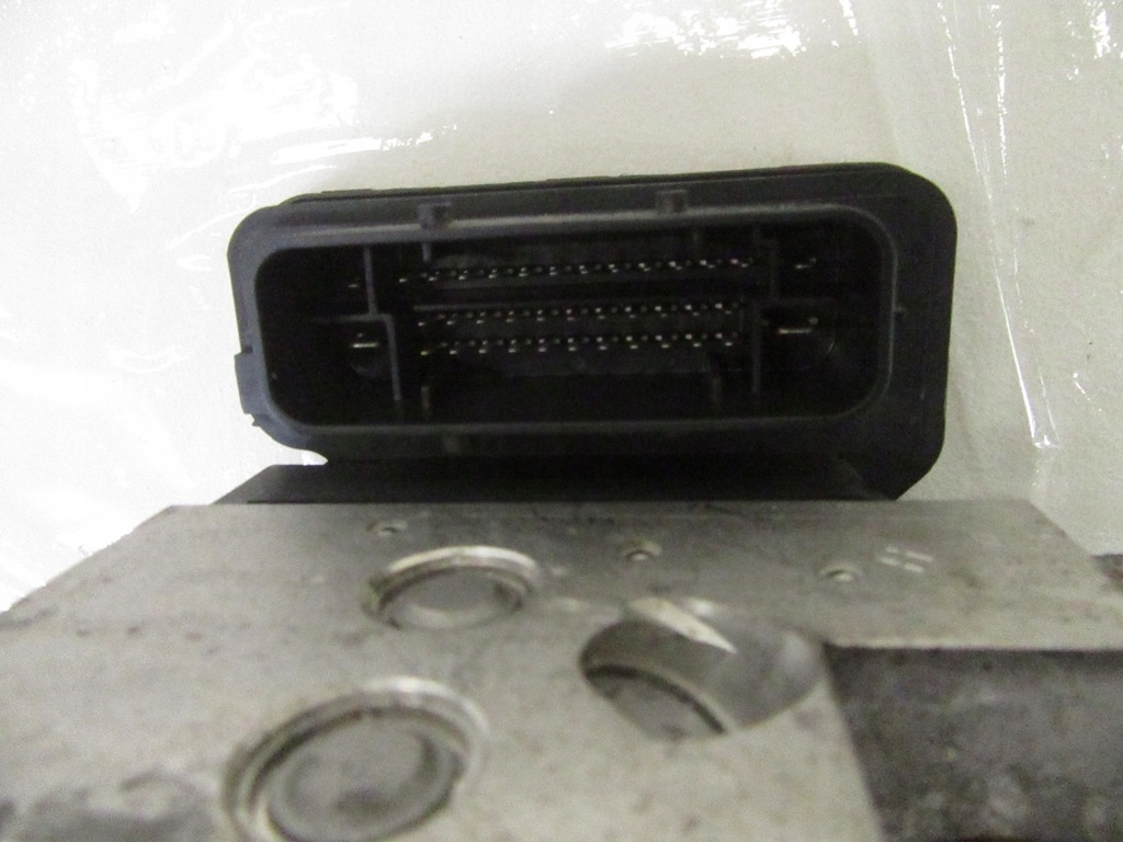 фото №11, Насос блок керування abs dsc dxc9 acc bmw f15 f85 x5 f16 f85 x6 6864785 6864786