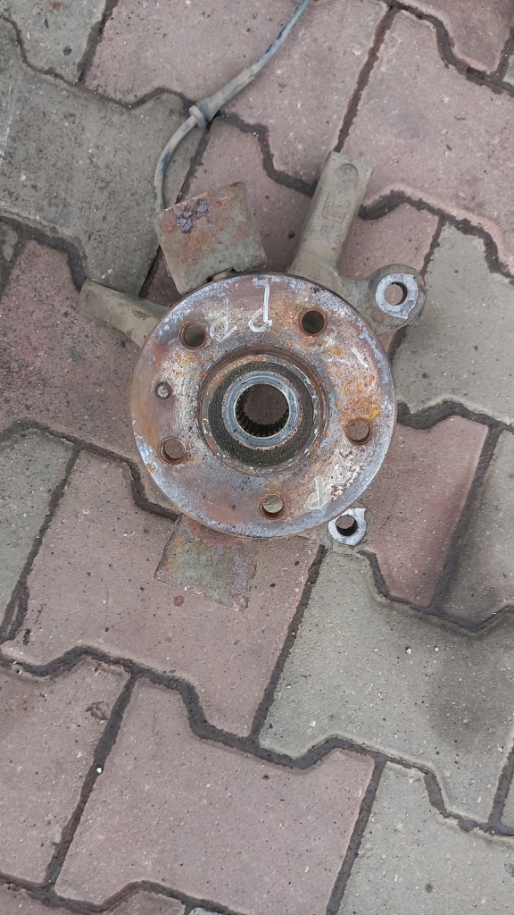 фото №1, Поворотный кулак правая перед mercedes benz vito 00r