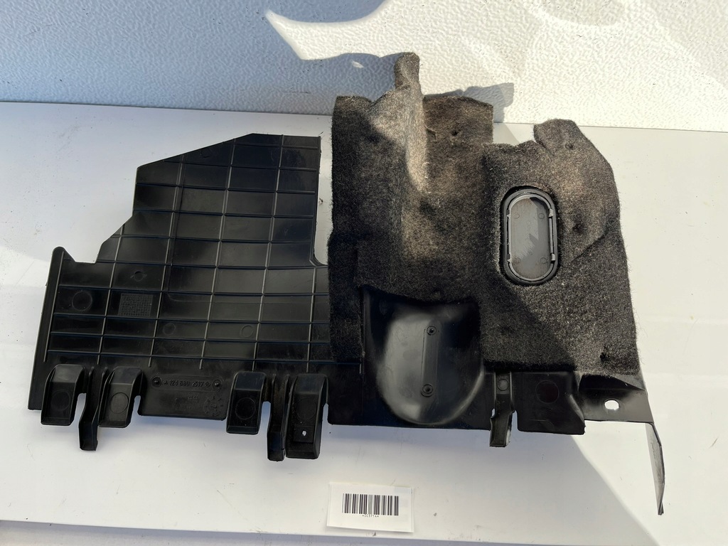 фото №6, Защита нижняя колонки руля панели приборной панели mercedes w124 1246802517