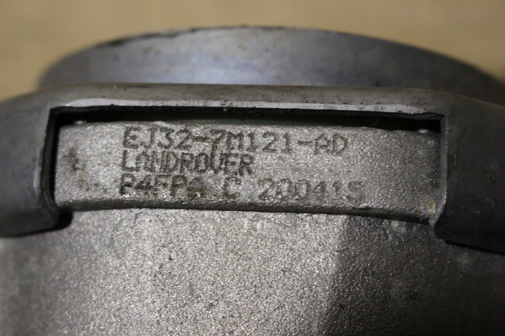 Кронштейн jaguar e-pace 2.0 d ej32-7m121-ad в Україні