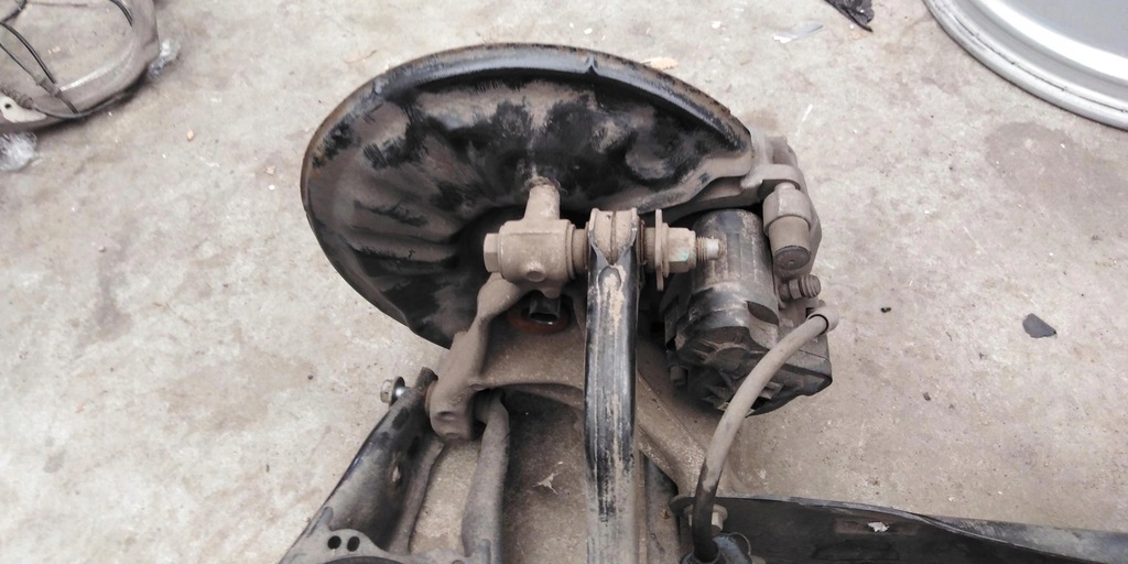 фото №10, Audi q3 83a подвеска задние задняя подрамник балка