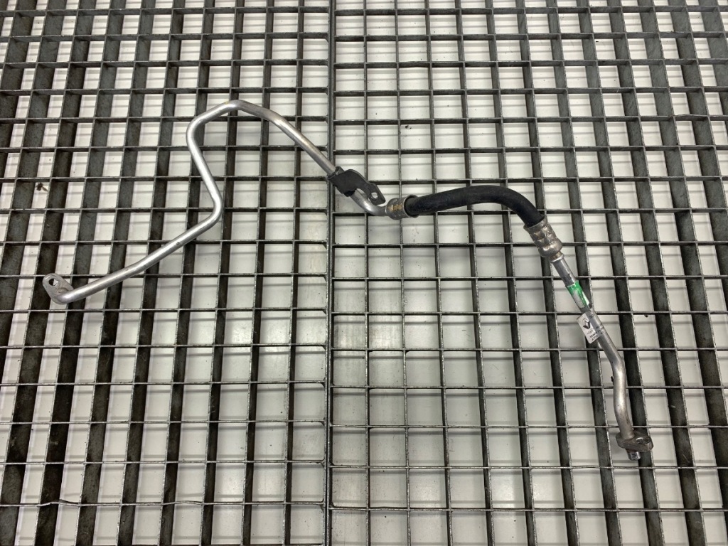 фото №1, Трубка кондиционера renault clio v 924400521r 1.6 94km хэтчбек