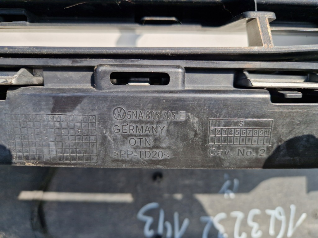 фото №12, Бампер перед vw tiguan 5na 4xpdc sprysk 4pdc решётка радиатора 5n