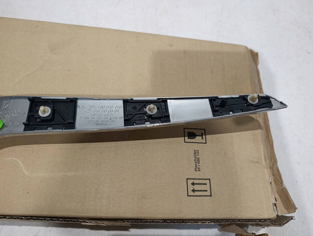 фото №8, Молдинг накладка решётка радиатора решетка skoda fabia mk2 5j 5j0853633a