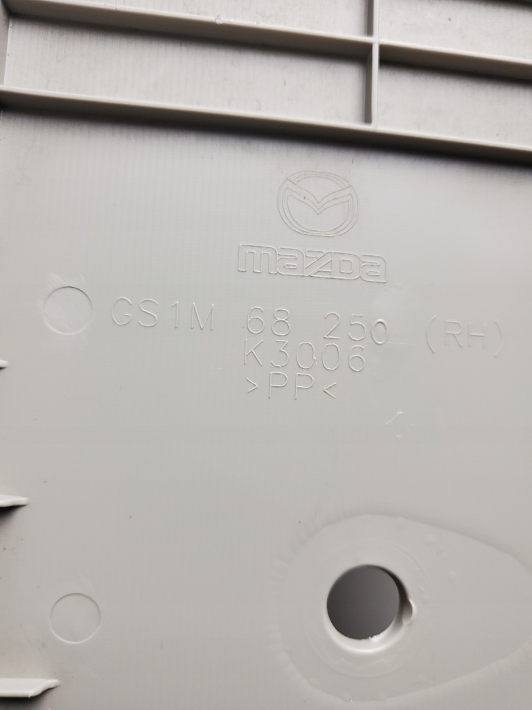 фото №4, Защита обшивка стойка правый задняя mazda 6 gh hb