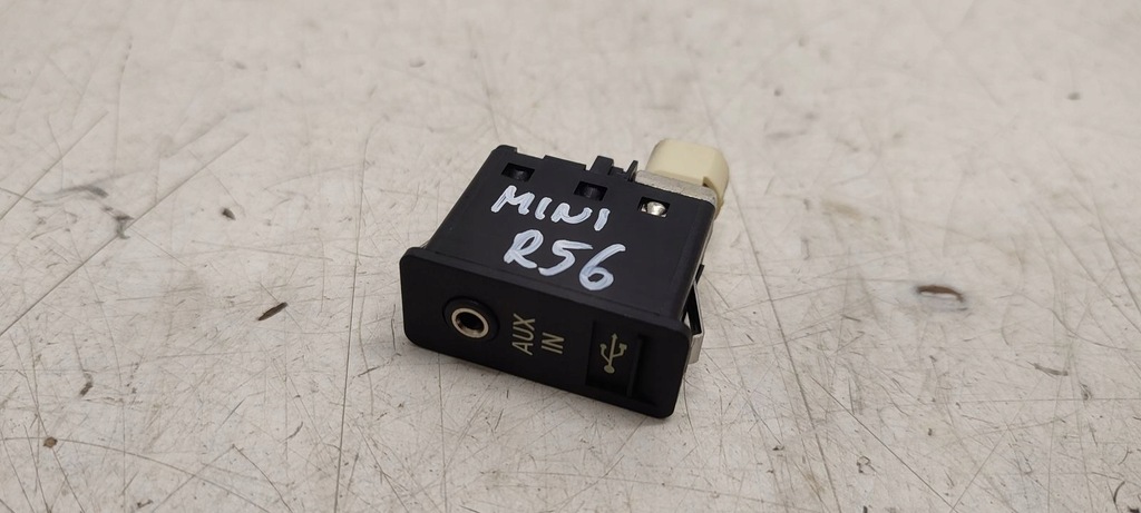 фото №1, Разъём соединитель usb mini r56 r57 cabrio one 1,6