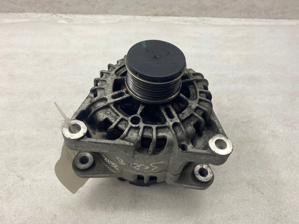 фото №1, Peugeot 3008 ii 2018 генератор