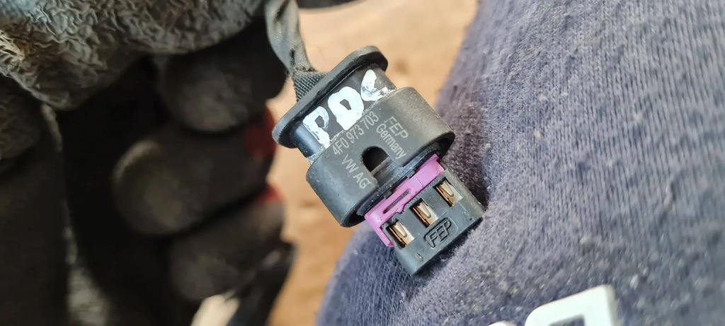 фото №9, A4 b9 8w штекер колодка pdc 4f0973703 a5 8w q5 vw audi