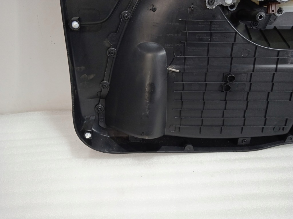 фото №10, Skoda yeti обивка обшивка дверь левый перед 5l1