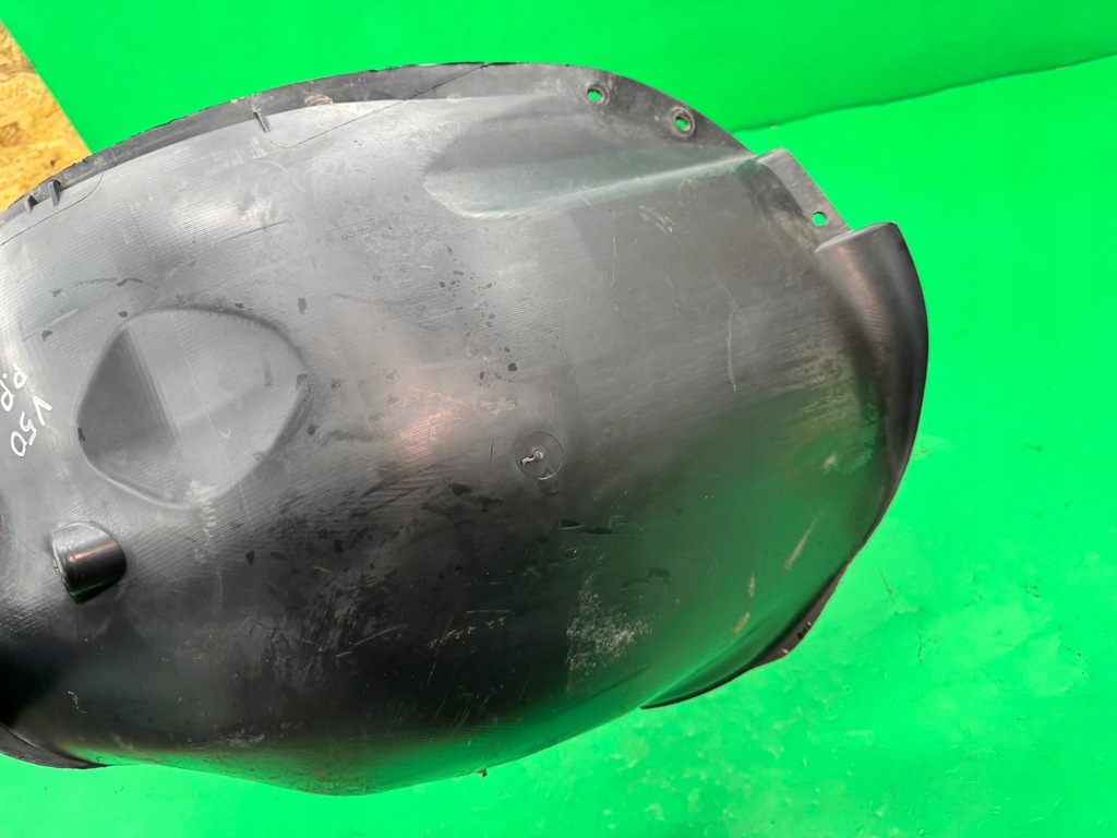 фото №13, Подкрылок правое передние перед 30678144 volvo v50 s40 ii 04-