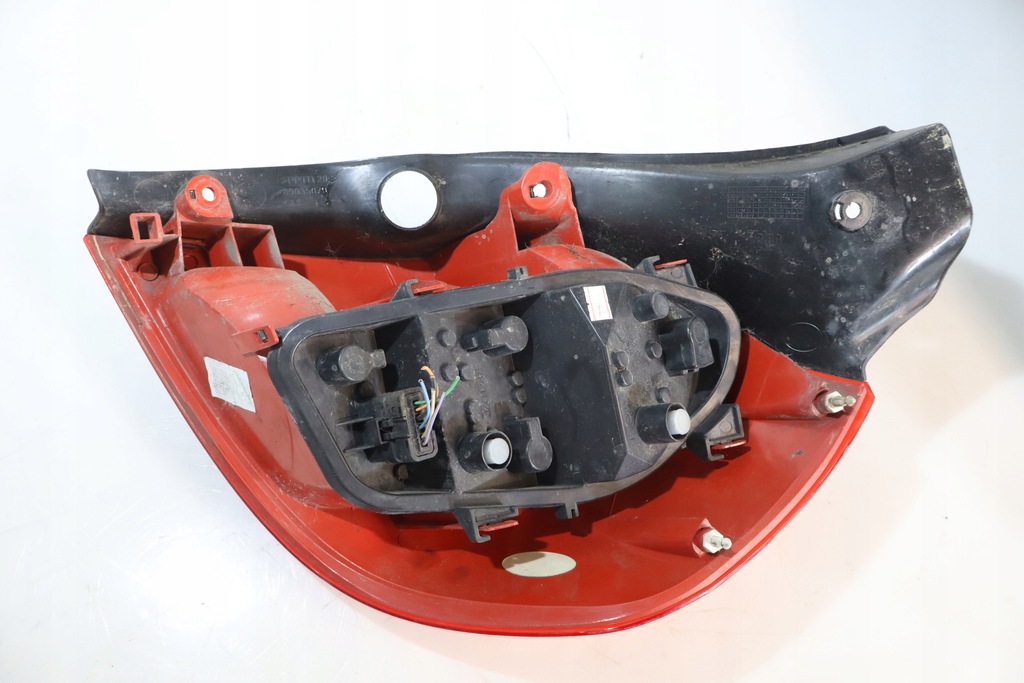 фото №2, Лампа левая задняя renault clio iii hb