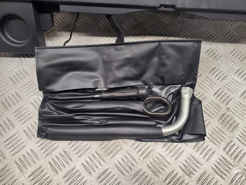 фото №8, Audi a4 s4 b9 8w 8w8863373b другое